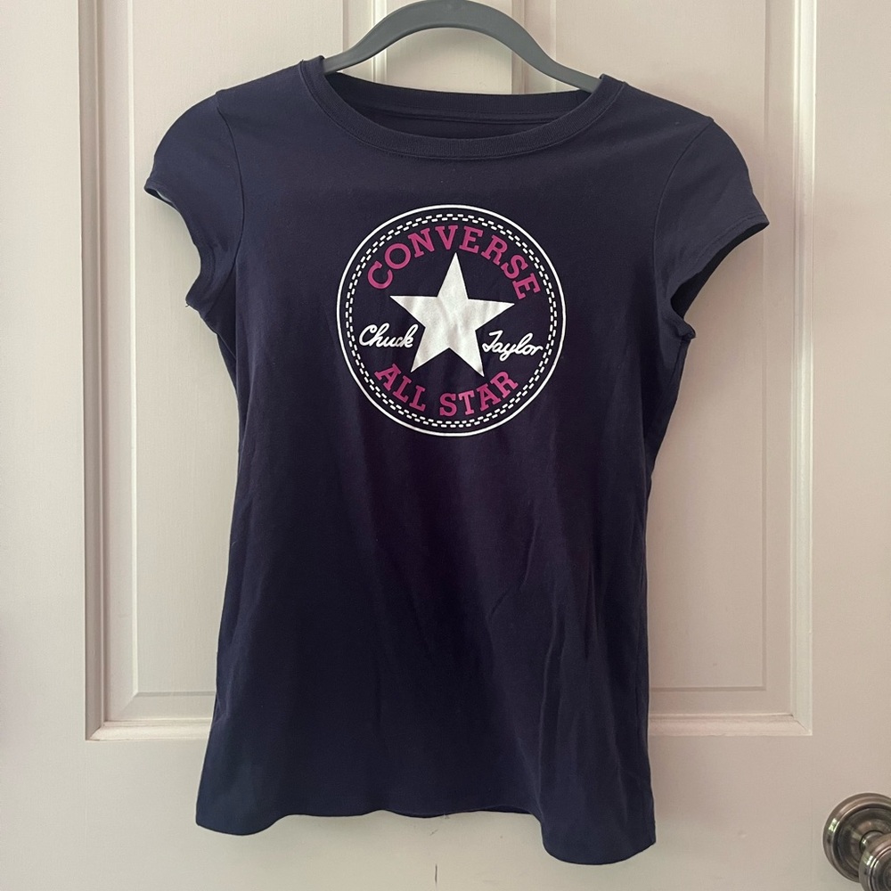 Navy blue Converse baby tee with white star #converse